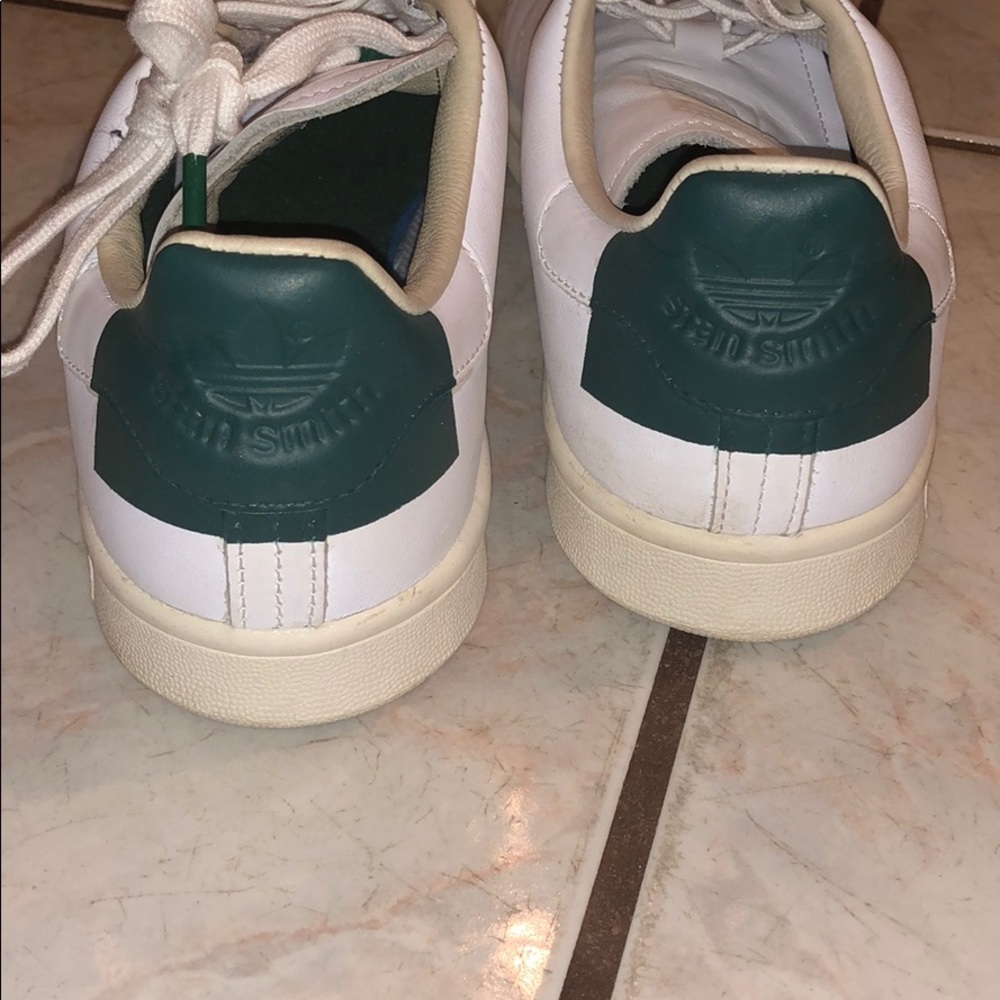 Adidas Stan Smith’s - Picture 2 of 7